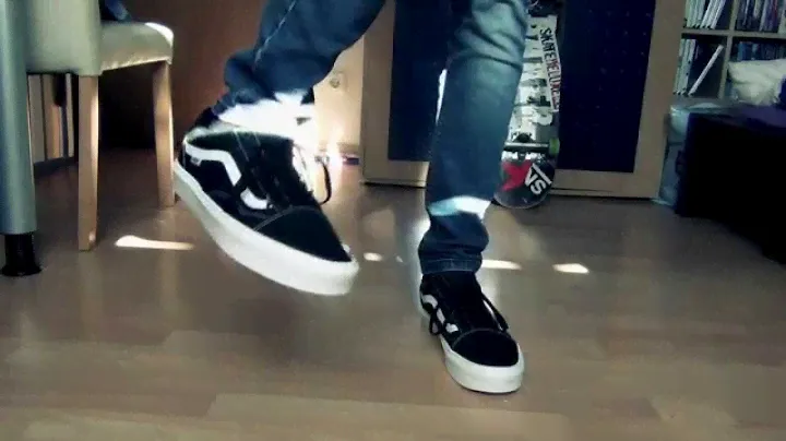 Vans Old Skool Lite BLACK/WHITE - On Feet