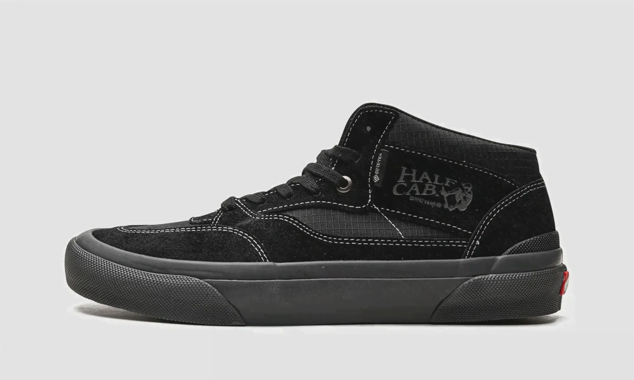 Vans Skate Half Cab Gore-tex "Triple Black"